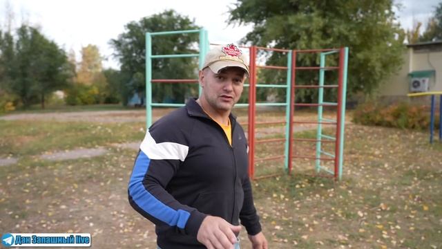 ШИМПАНЗЕ СТАЛА ЧАСТЬЮ МОЕЙ СЕМЬИ! Как проходит день с обезьяной смотреть онлайн