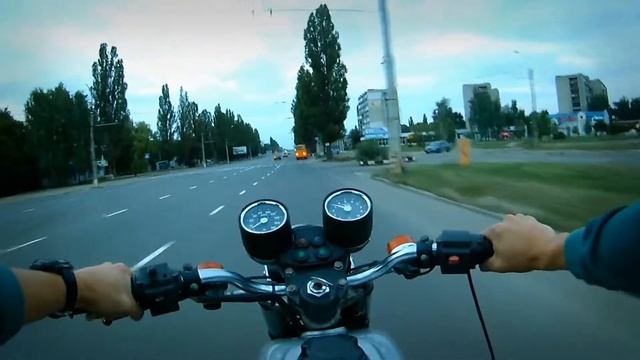 JAWA 350 638 / Покатушки по городу на яве 638 / ЯВА ВАЛИТ! смотреть онлайн