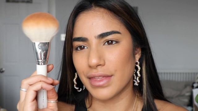 SOFT GOLD GLAM GRWM - SKIN PREP AND MAKEUP смотреть онлайн