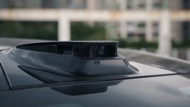 IM L7 - Chinese electric car with wireless charging смотреть онлайн