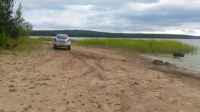 Рено Дастер( немного по воде) смотреть онлайн