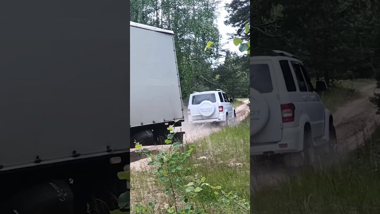 Как УАЗ тащит грузовики из песка #деревня #авто #уаз смотреть онлайн