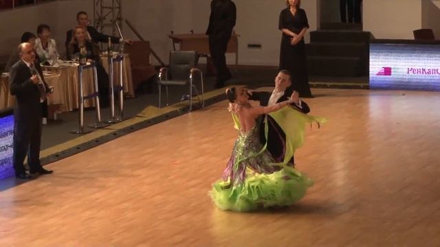 Sergey Mikryukov - Lyubov Vakhrusheva, 1/2 English Waltz смотреть онлайн