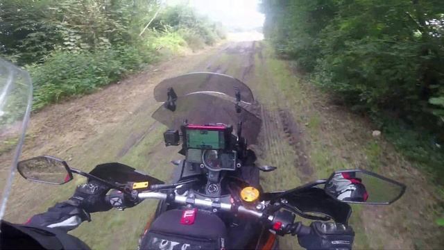 KTM 1190A & V-strom 650 пилим в Ratzeburg смотреть онлайн