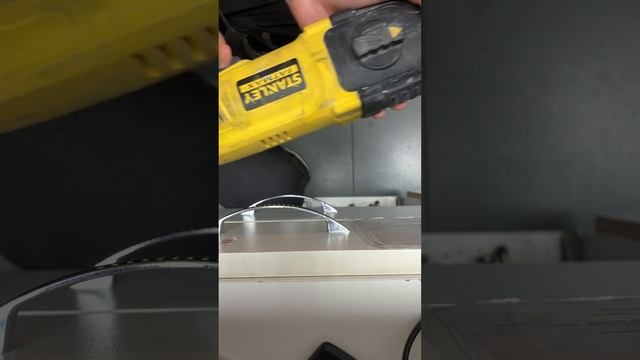 Перфоратор Stanley смотреть онлайн