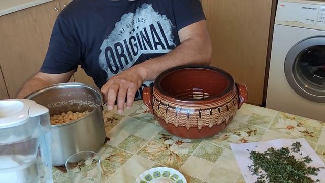 БЯЛ БОБ В ГЛИНЕН ГЮВЕЧ БЕЗ ЗАПРЪЖКА! ЗА ХОРА С ОГРАНИЧЕНО ВРЕМЕ - ГОТВИ СЕ САМ И СТАВА МНОГО ВКУСЕН смотреть онлайн