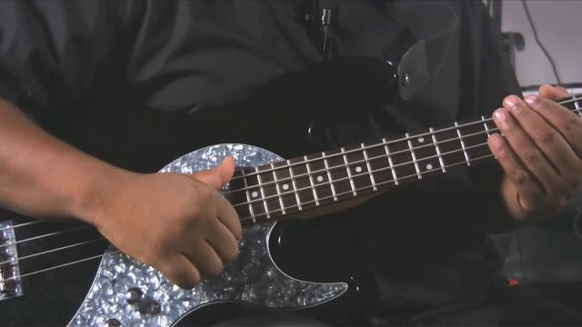 Double Thumb Slapping Technique for Bass Guitar : Bass Guitar смотреть онлайн