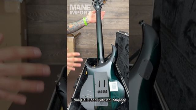 Maneunboxing - Ernie Ball Music Man John Petrucci Majesty 6 Enchanted Forest смотреть онлайн