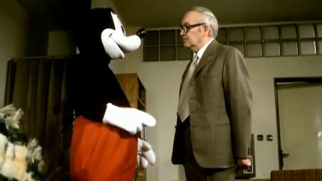 Mickey Mouse ve slavném ČESKÉM seriálu! (1980) Arabela смотреть онлайн