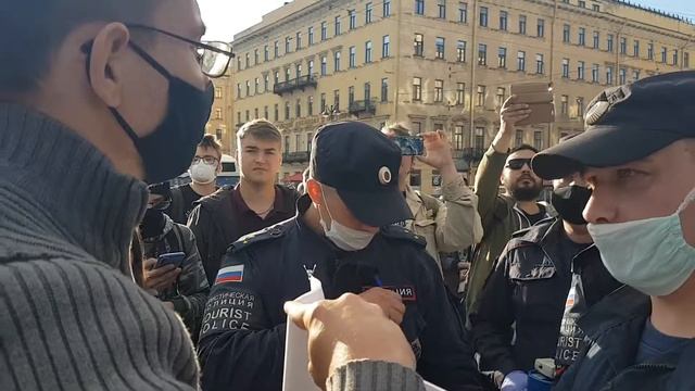 Пикеты в поддержку курьеров Delivery Club Санкт-Петербург (с задержаниями) смотреть онлайн