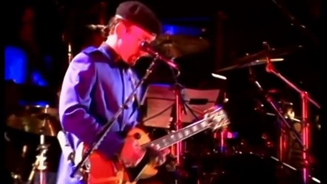 U2 - Love Is Blindness & Can't Help Falling In Love (Zoo TV Live From Sydney) смотреть онлайн