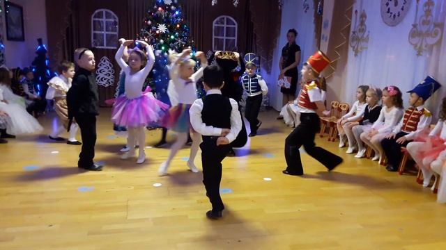 Новый 2019г Вальс смотреть онлайн