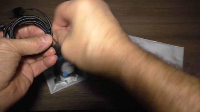 Распаковка магнитного кабеля для зарядки телефона Lightning MicroUSB Type-C 3в1 смотреть онлайн