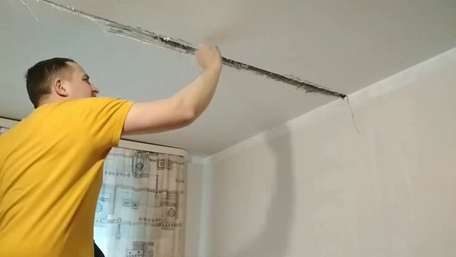 Почему треснул потолок? Потолочные швы и недочёт застройщика. смотреть онлайн