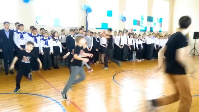 2017.02.22 Выступление в Школе №109. Студия брейк-данса Sense of life смотреть онлайн