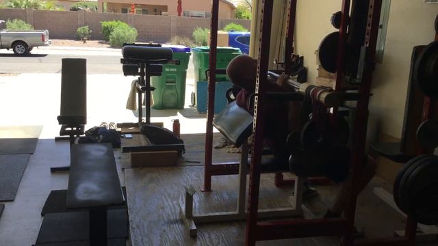 Sean Benke and Paul Leonard do the earth quake bar and 40lbs each side for 2 sets of 20 reps, 4/5/2 смотреть онлайн