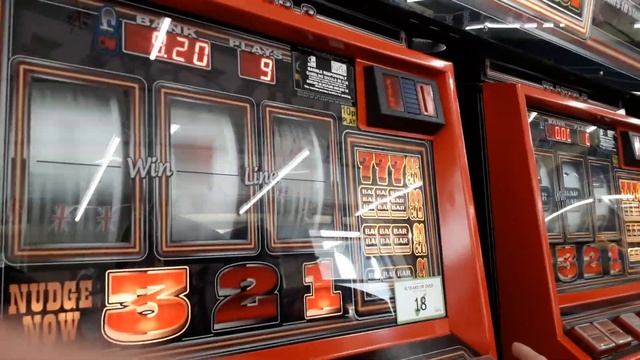 MAGNIFICENT SEVENS - FRUIT MACHINE - TOP GAME FEATURES - UK ARCADES 2022 WSM OLYMPIA - 1080p смотреть онлайн