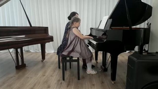 Н.Торопова "Марш гномов" смотреть онлайн