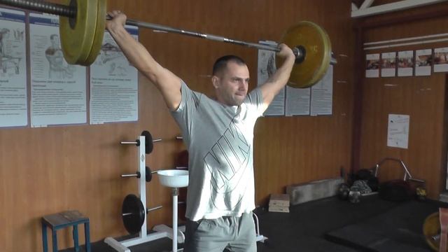 #Тяжелаяатлетика "Бицепс бедра в порядке, спасибо зарядке" Weightlifting смотреть онлайн