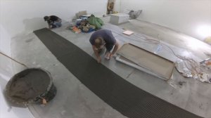 Когда можно ходить по свежеуложенной плитке ? Сразу ! Бункерная укаладка керамогранита