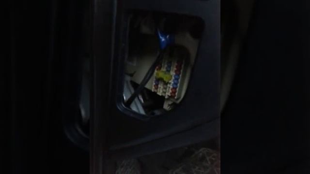 "Гасим" лампочку SRS на панели приборов КИА Церато смотреть онлайн