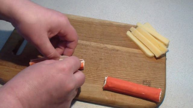 Хрустящие крабовые палочки с сыром / Отличный перекус / Crispy Crab Sticks with Cheese смотреть онлайн