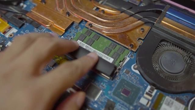 79 Juta, Dapat Laptop Gaming TIPIS RTX 2080 MaxP | Review Predator Triton 900 смотреть онлайн