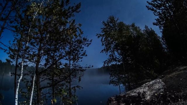 Осеннее ночное небо при полной луне смотреть онлайн