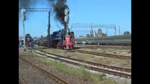 Паровоз П36-0032 с праздничным поездом, фото-видеоминиатюра, ст. СПб-Варшавский, 06.08.2006г.