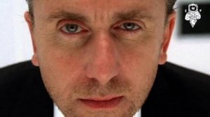 Как понять что человек тебя обманывает ? | 7 фраз которые люди используют когда врут !!