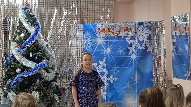 Дши станица Анастасиевская. Алиса Удачина. Песня Наступил Новый год!!! Новый 2024г уже на носу😀❄🎉🎁 смотреть онлайн