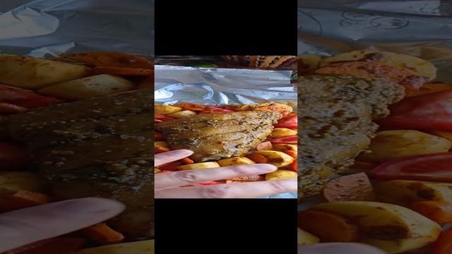 Свиная рулька с овощами в духовке. смотреть онлайн