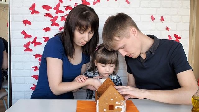 Собираем Имбирный домик из ИКЕИ / пряничный дом смотреть онлайн