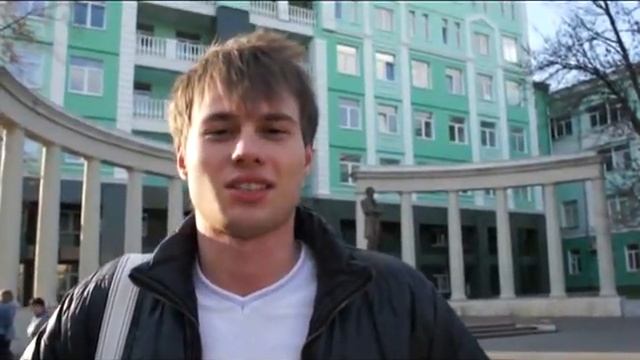 Должны ли мужчины дарить девушкам цветы.mpeg смотреть онлайн