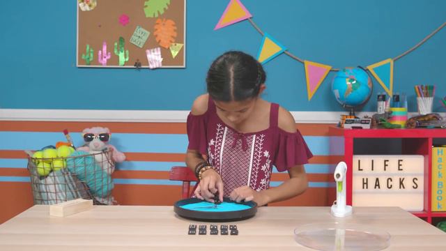 Surprise Gift Ball | LIFE HACKS FOR KIDS смотреть онлайн