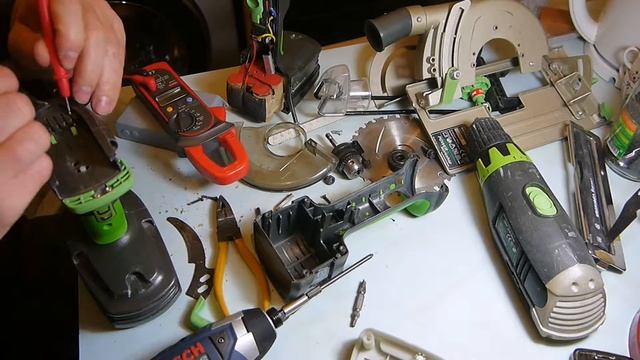 часть 4 Разбор аккумуляторной циркулярки 18 В POWER8Worksh смотреть онлайн