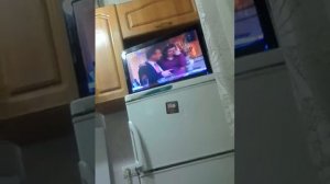 Жесть взорвался телевизор!! Смотреть всем!!!!