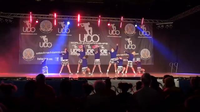 School Bang (UDC by Maria Budolak) - 3 место категория Kids/ UDO World Championship 2013 Glasgow смотреть онлайн