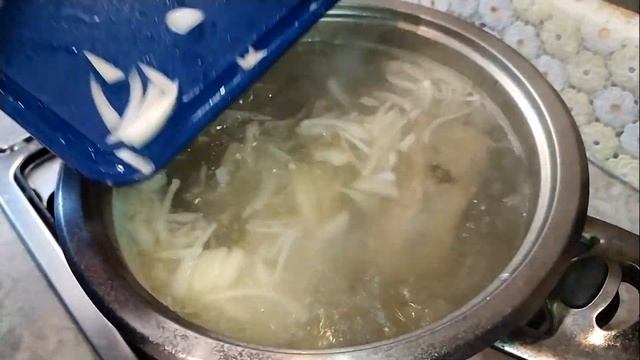 Вкуснейший суп из свиных ребрышек по деревенски.Delicious pork ribs soup on the village. смотреть онлайн