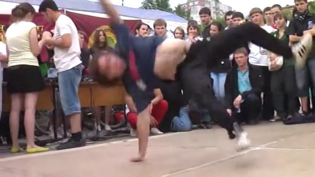 Брейк-данс (3), г.Самара, 25.05.2010г. смотреть онлайн