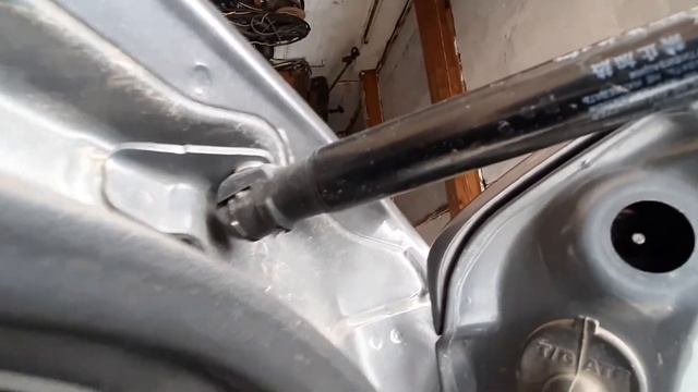 Как убрать скрип на KIA RIO хэтчбэк смотреть онлайн