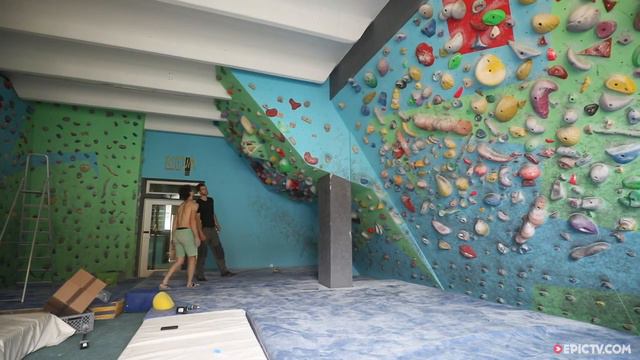 Back To School With Adam Ondra | Adam Ondra's Training Series Ep.1 смотреть онлайн