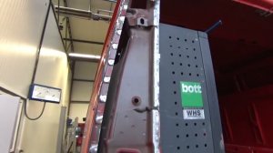 Кузовной ремонт Ford Transit замена задней стойки. Нестандартный подход к ремонту.