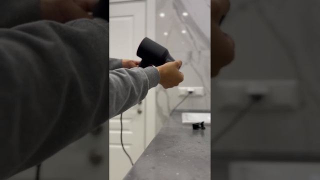Шикарный Фен Dyson 7 насадок смотреть онлайн