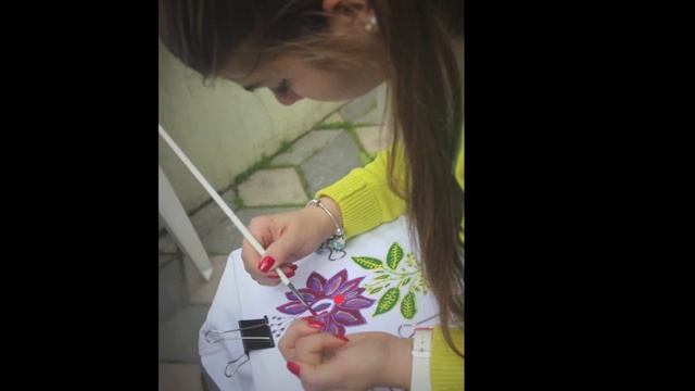 Роспись футболок  в офисе KupiVip