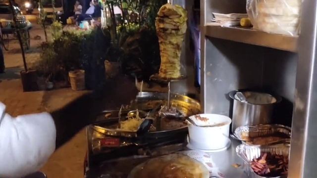 chiken shawarma street food, Marathi food vlog. смотреть онлайн