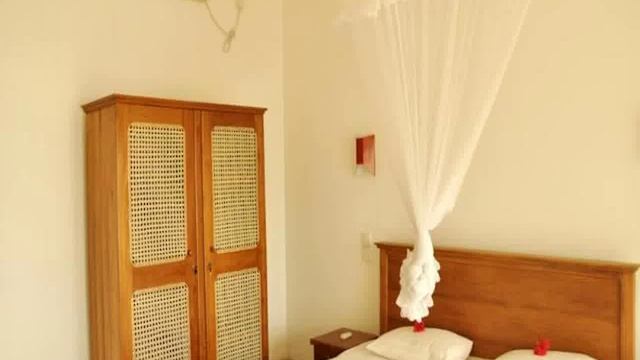 Шри-Ланка, Kalutara District, Калутара - Czech Beach Resort смотреть онлайн