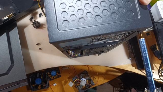 Мини корпус системника - младшему сыну. Распаковка и переезд в Ginzzu B190 mATX, Mini-ITX смотреть онлайн