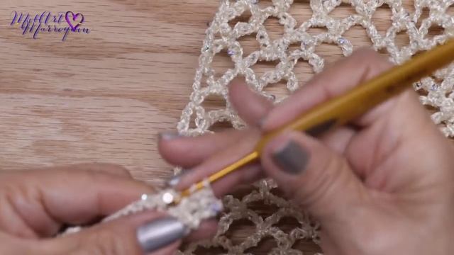 Chal Crochet Rectangular con Piñas (cc) смотреть онлайн