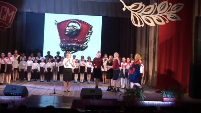 Заочный районный фестиваль комсомольской песни «Пусть песни расскажут какими мы были». смотреть онлайн